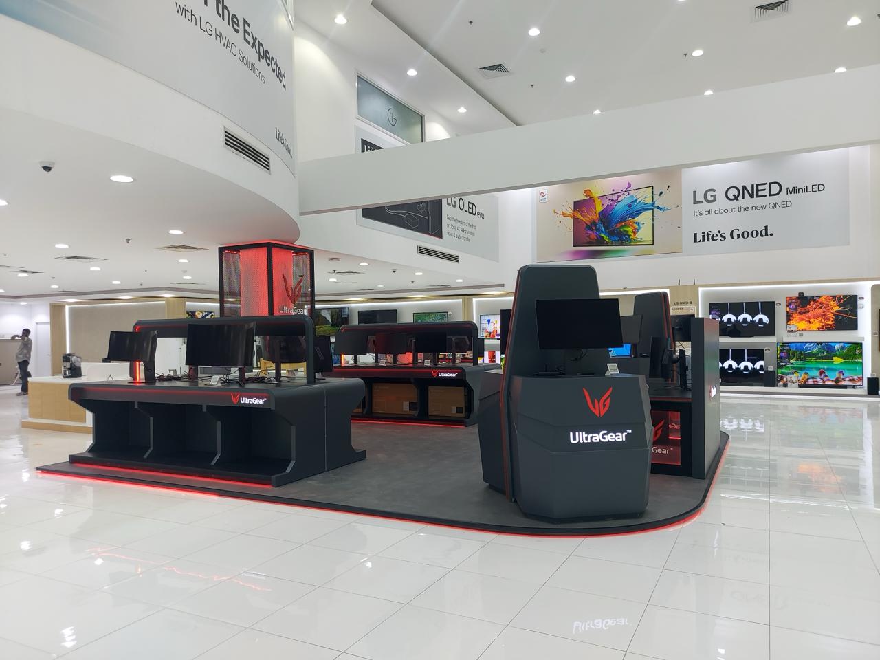 LG Retail Showroom